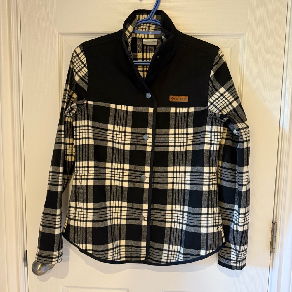 Columbia Women's Black and White Plaid Jacket